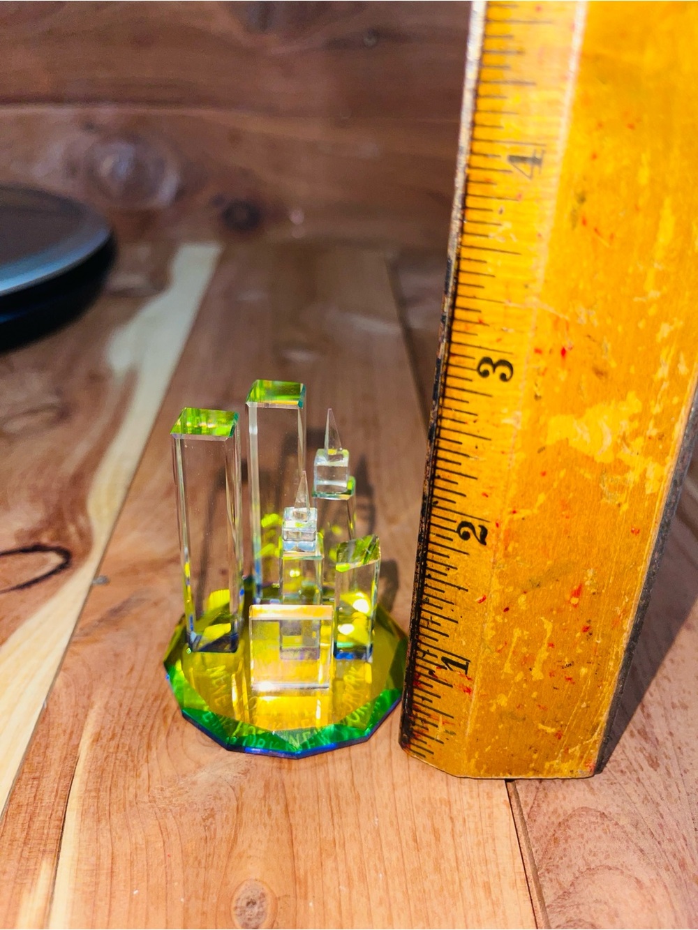 Vintage Crystal NYC Skyline Figurine Twin Towers WTC Iridescent Base Prism - Picture 6 of 9